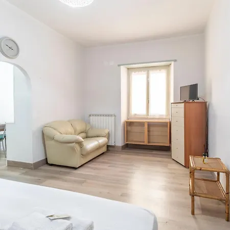- 20 Minuti Dal Colosseo Apartment *